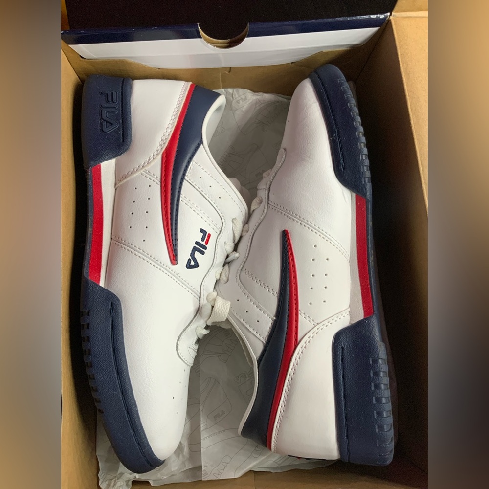 New Filas! Worn Once!
